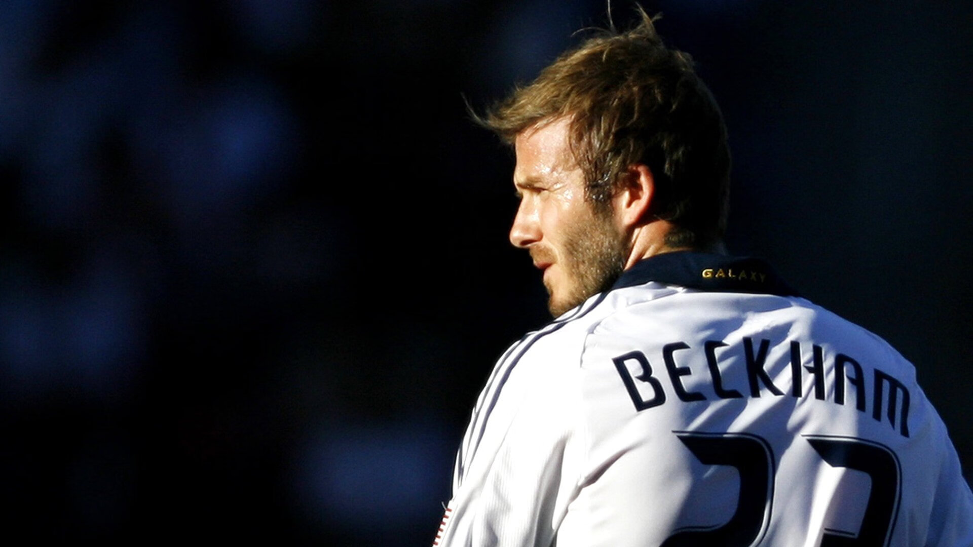 世界杯八分之一决赛：英格兰3比0完胜 对手几乎无还手之力